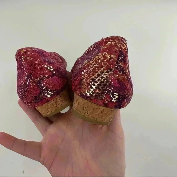 Kenneth Cole Reaction flats size 8 point toe multicolored leather metallic - Picture 11 of 12